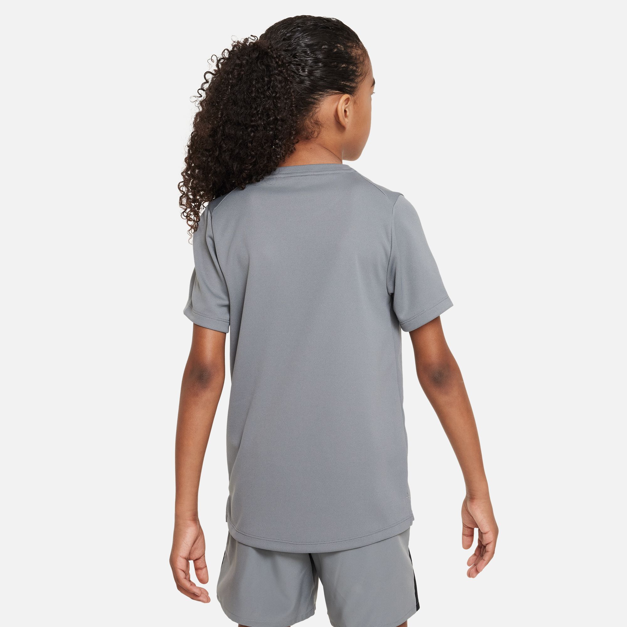 Nike Boy's Dri Fit Miller Top kisfiú teniszpoló - Image 3
