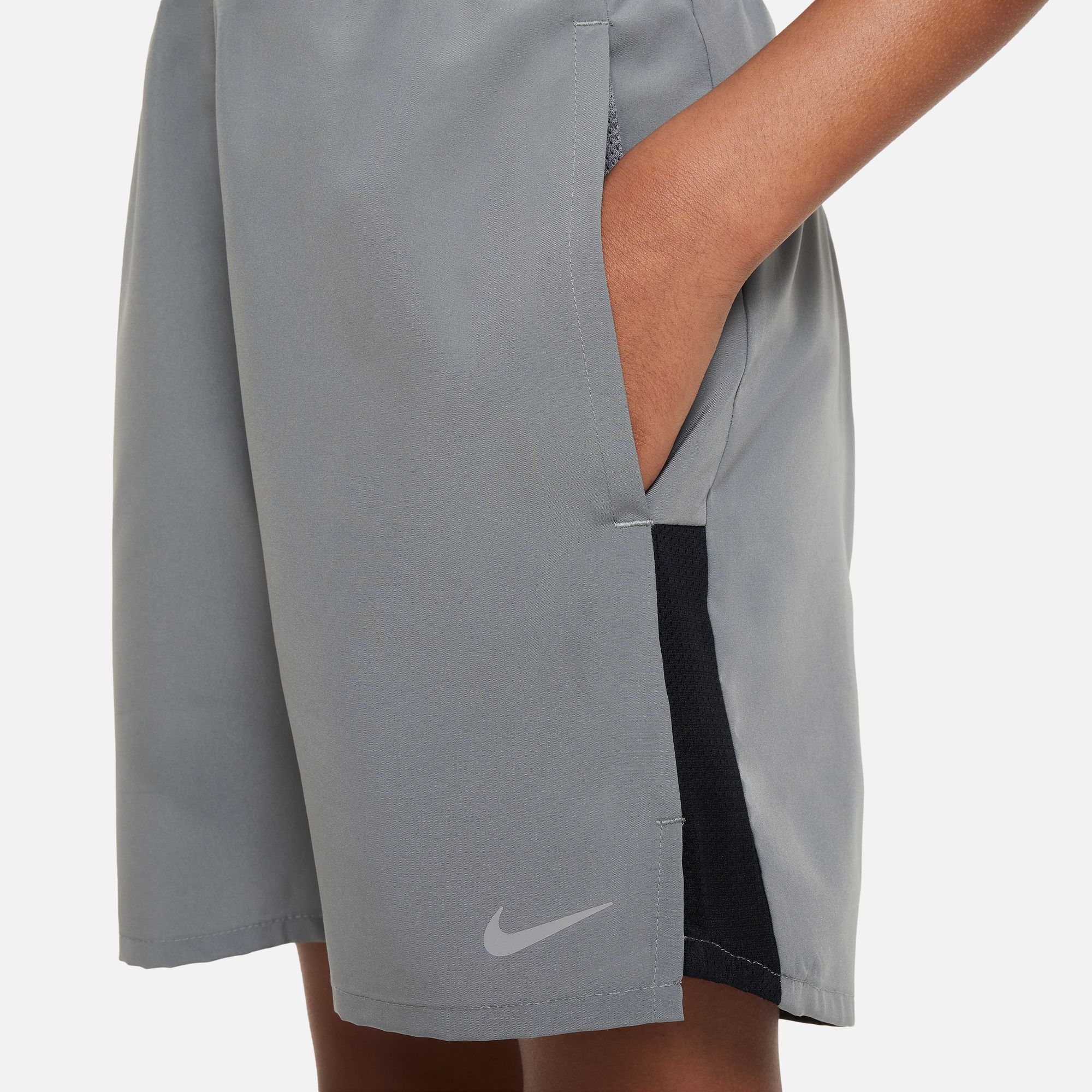 Boys Nike Dri Fit Challenger Short fiú rövidnadrág - Image 3